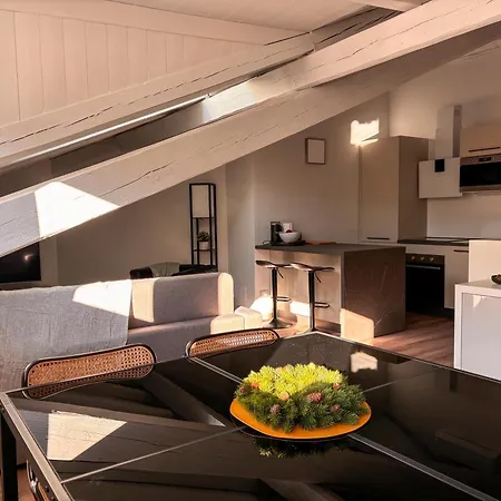 Boutique Apartment - Cinema & Ac - Historic Center Trento