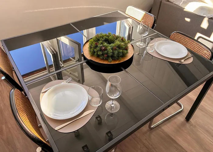 Boutique - Cinema & Ac - Historic Center דירה טרנטו